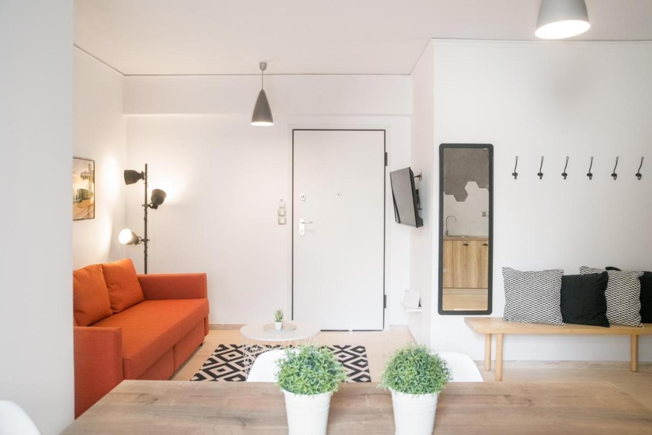 Cozy Apartment In Central Athens - Sleeps 5 Atenas Exterior foto